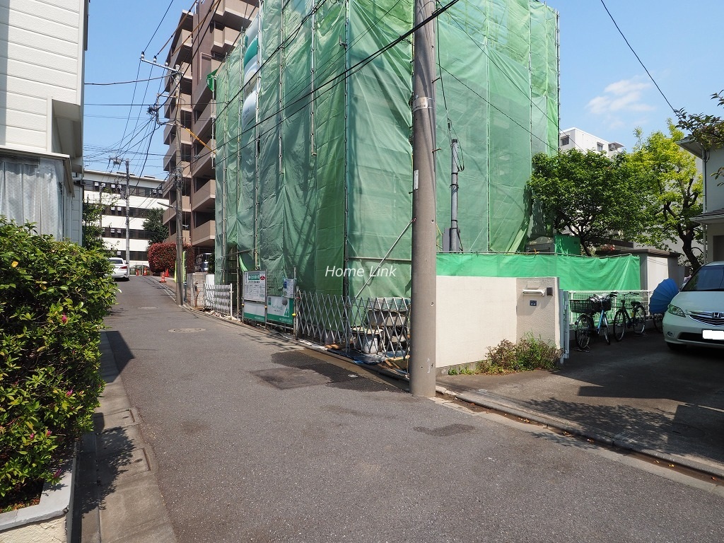 キャニオンマンション第2加賀町　前面道路